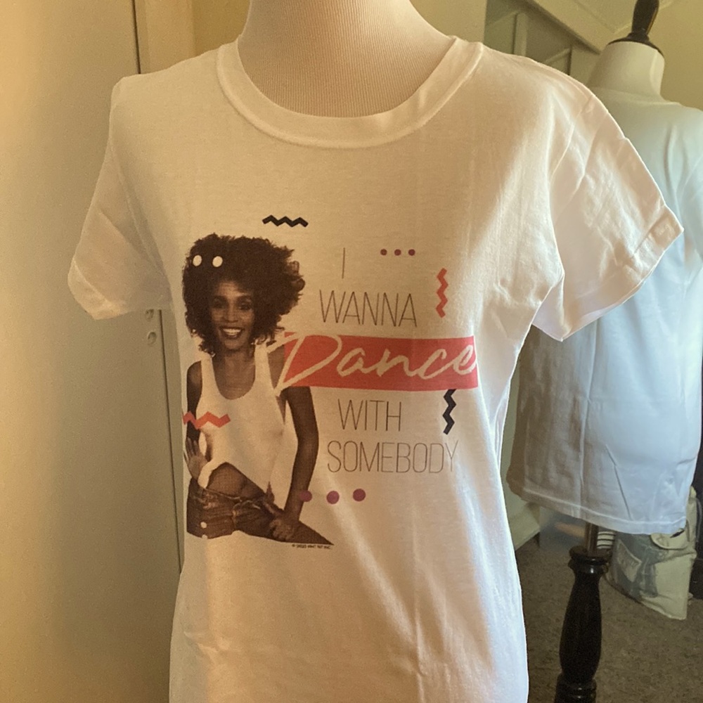 Women’s L Whitney Houston t-shirt. NWOT